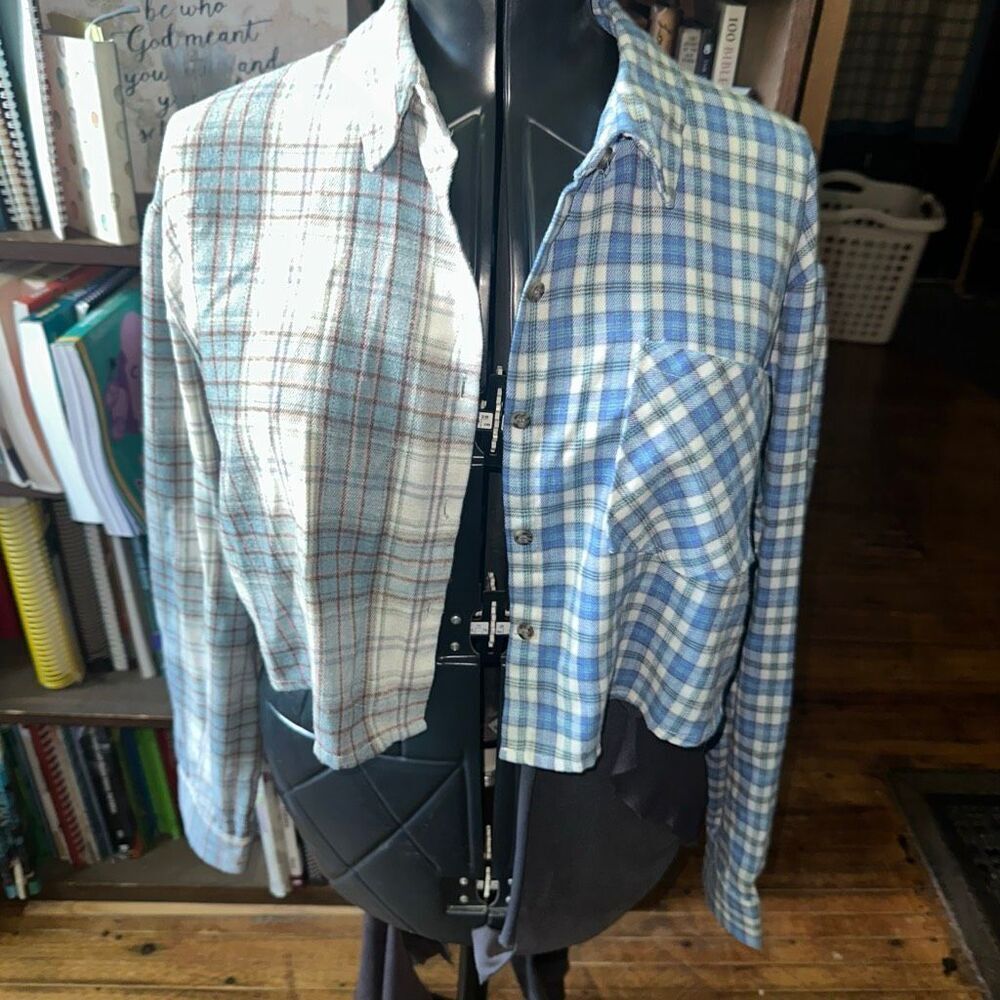 Live 4 Truth mixed blue plaid festival button down crop top